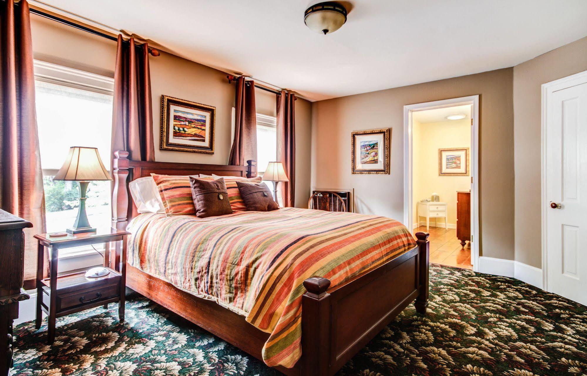 Twin Oaks Inn Согатак Экстерьер фото