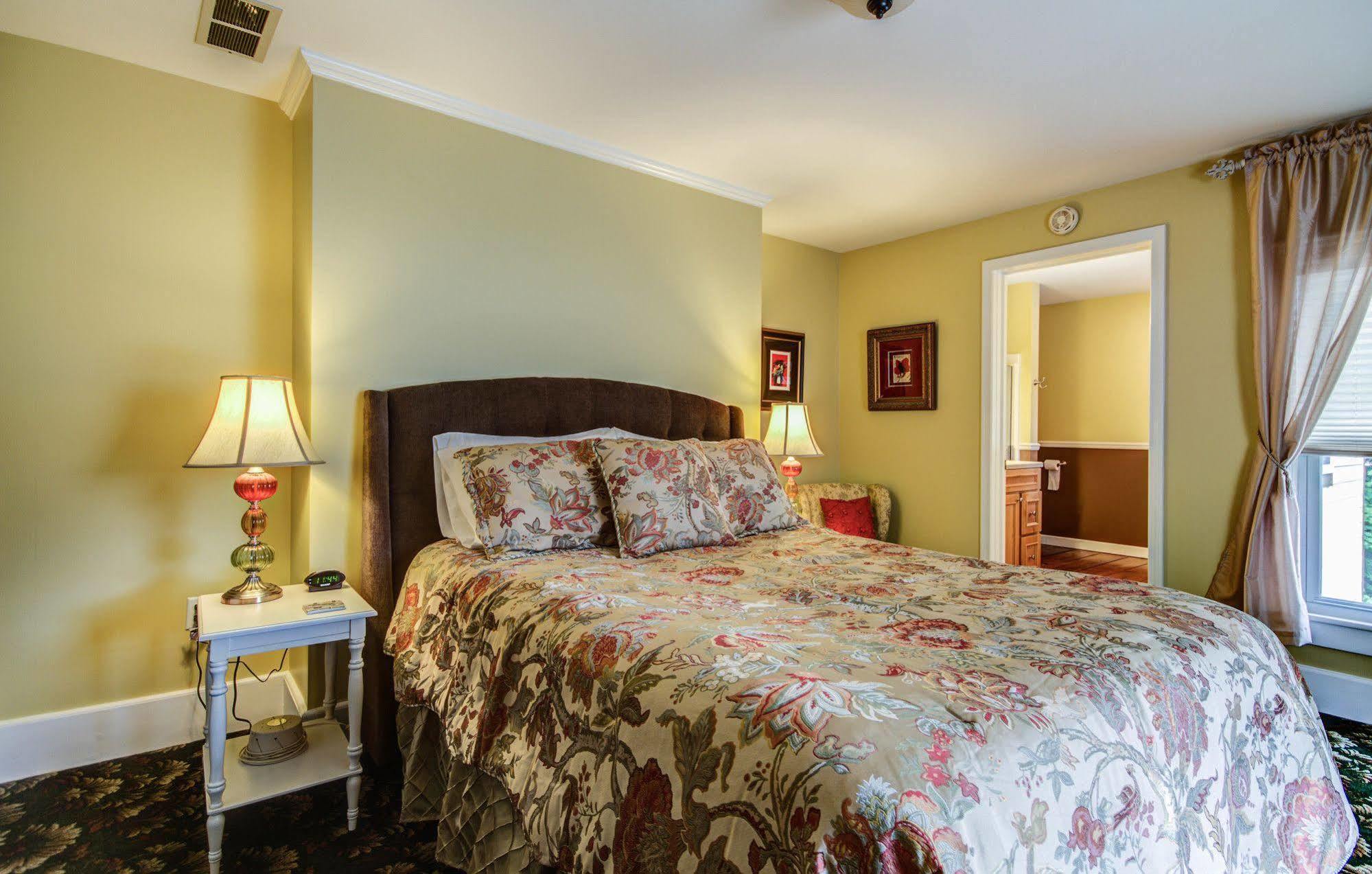 Twin Oaks Inn Согатак Экстерьер фото